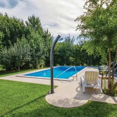 Gemuetliches In Ruzici Mit Offenem Kamin By Interhome *